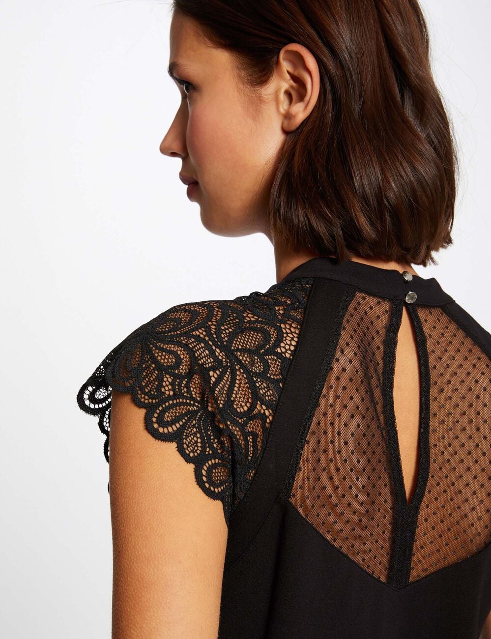 T-shirt manches courtes &agrave; dentelle noir femme