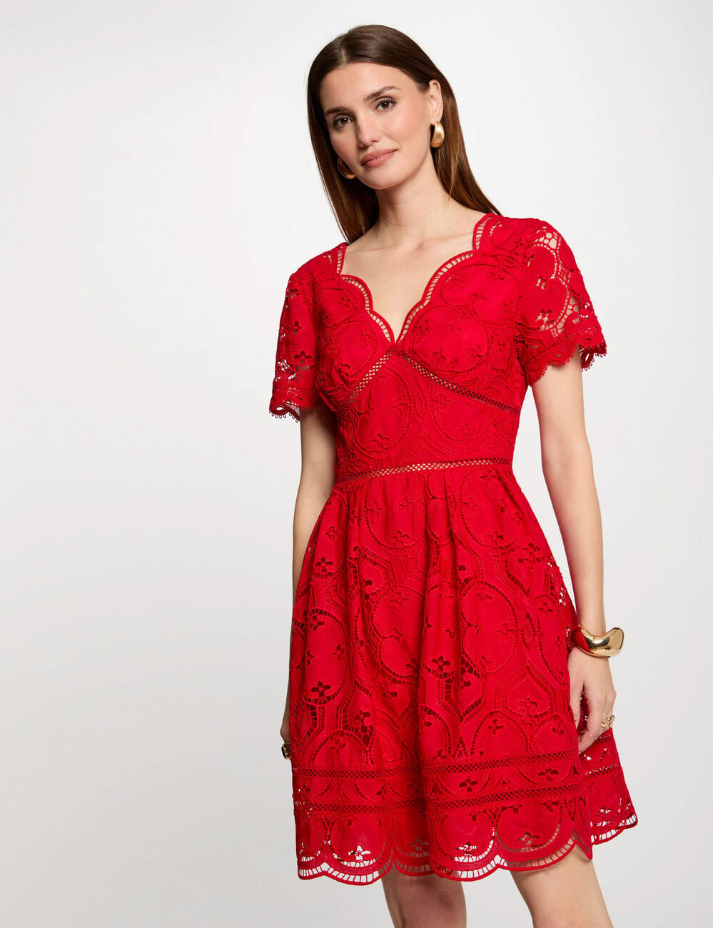 Robe courte patineuse brod&eacute;e rouge femme