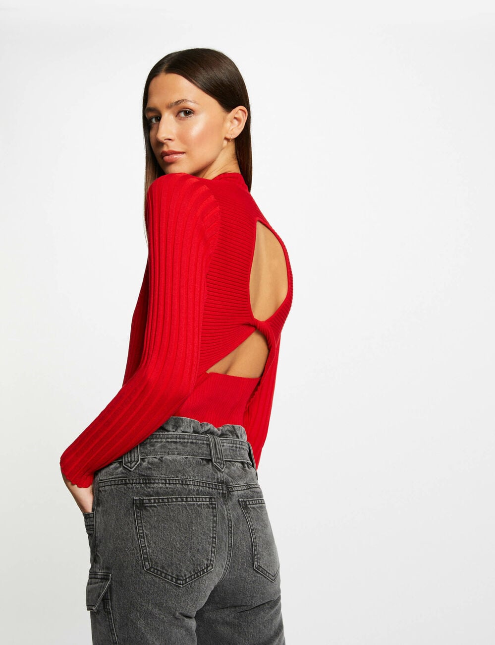 Pull manches longues avec dos ouvert rouge moyen femme