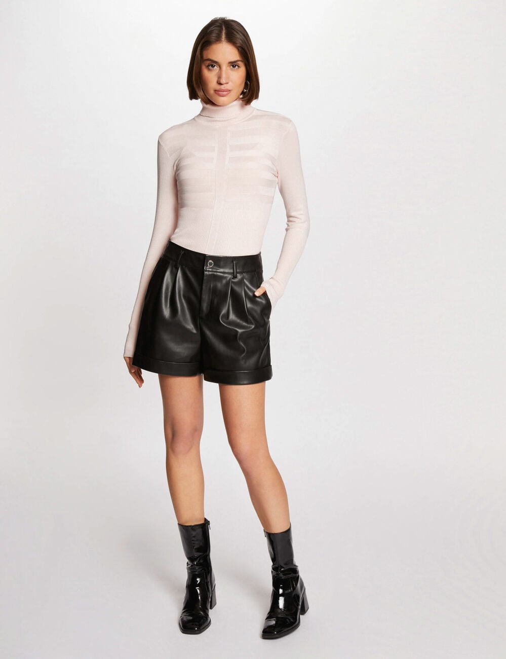 Pull col roul&eacute; ajust&eacute; rose femme