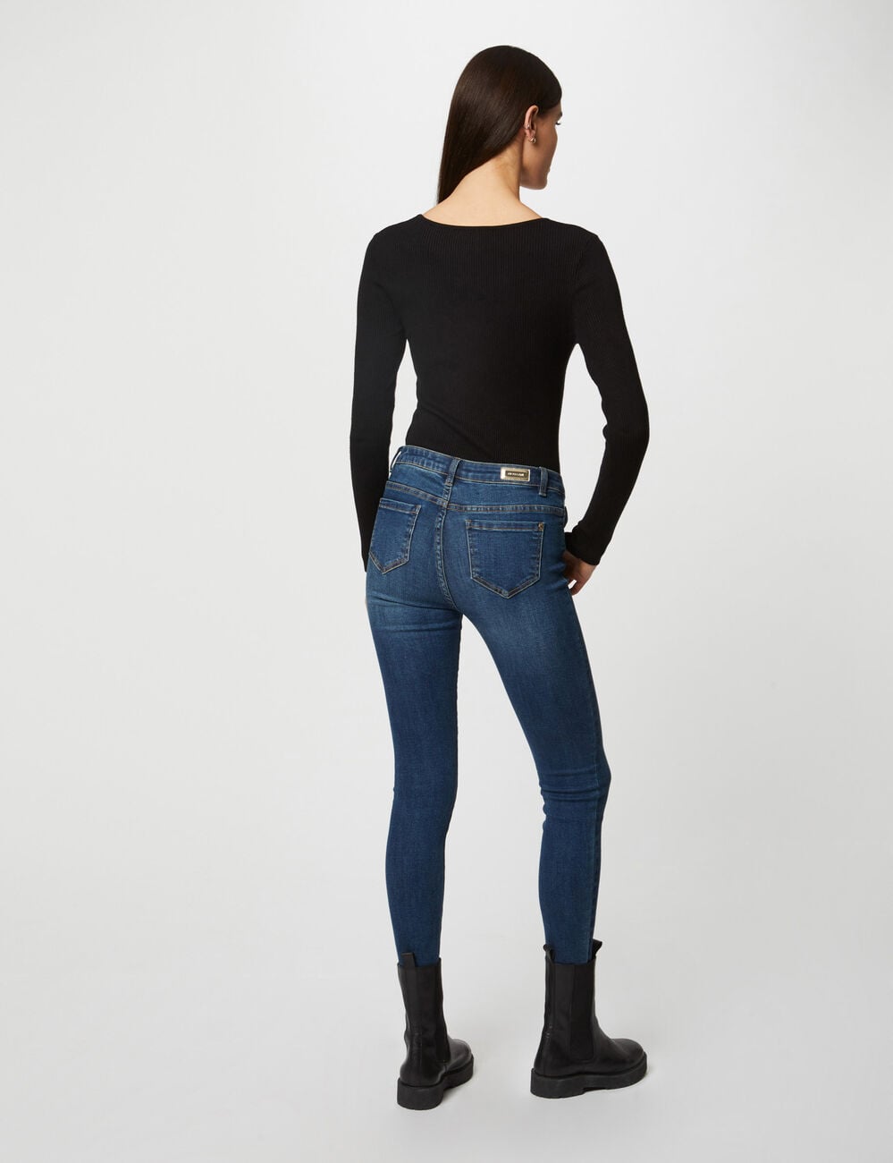 Pull manches longues avec d&eacute;tail zipp&eacute; noir femme