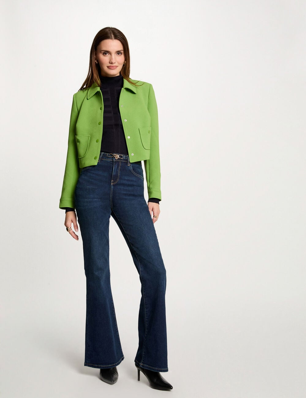 Veste courte boutonn&eacute;e vert anis femme