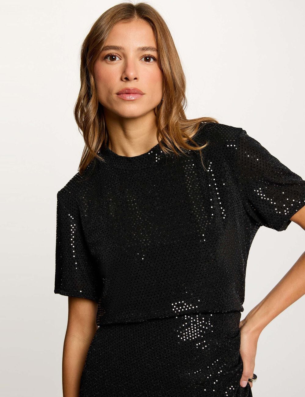 T-shirt sequins col montant noir femme