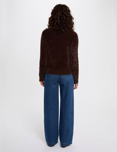 Pull court ajust&eacute; marron fonc&eacute; femme
