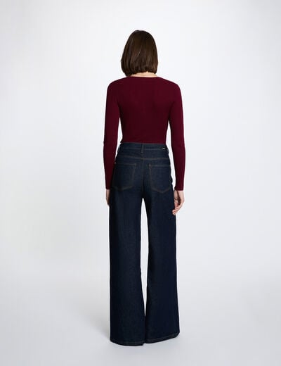 Pull col v ajust&eacute; bordeaux femme