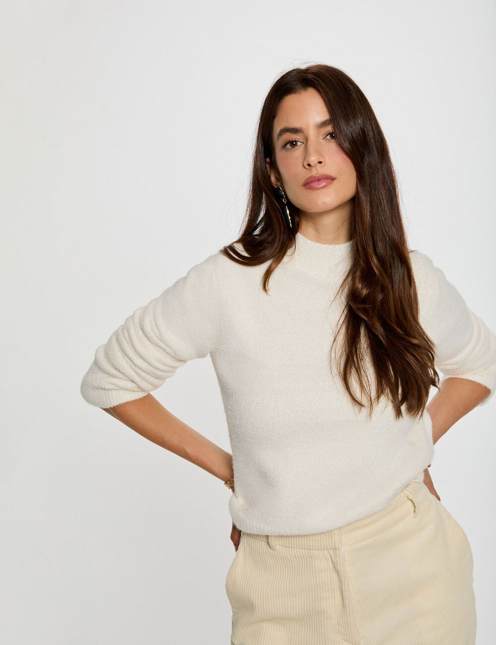 Pull col montant ajust&eacute; ivoire femme
