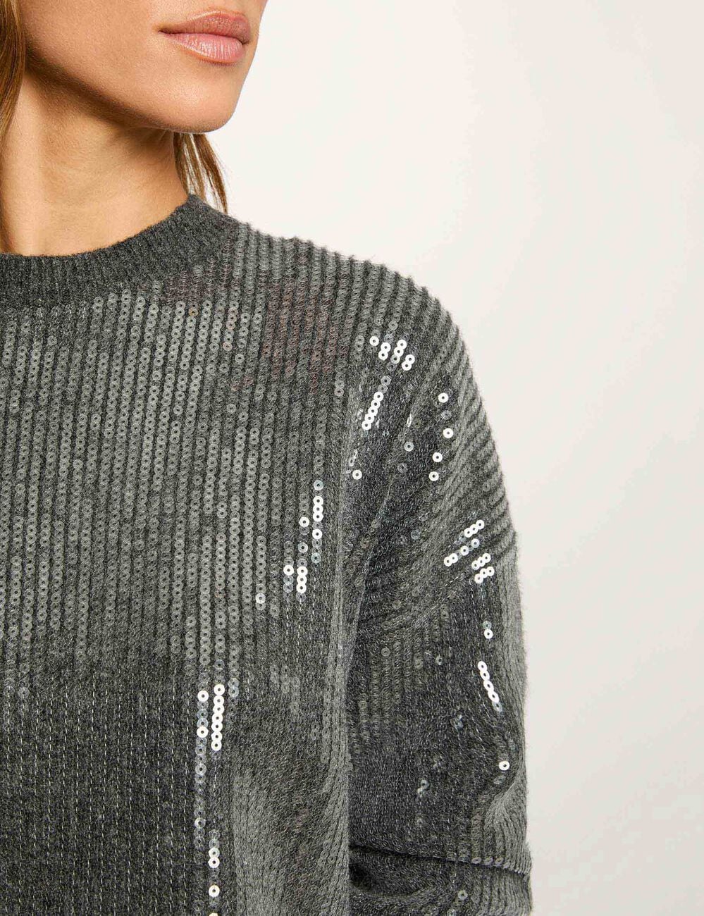 Pull sequins col rond gris fonc&eacute; femme