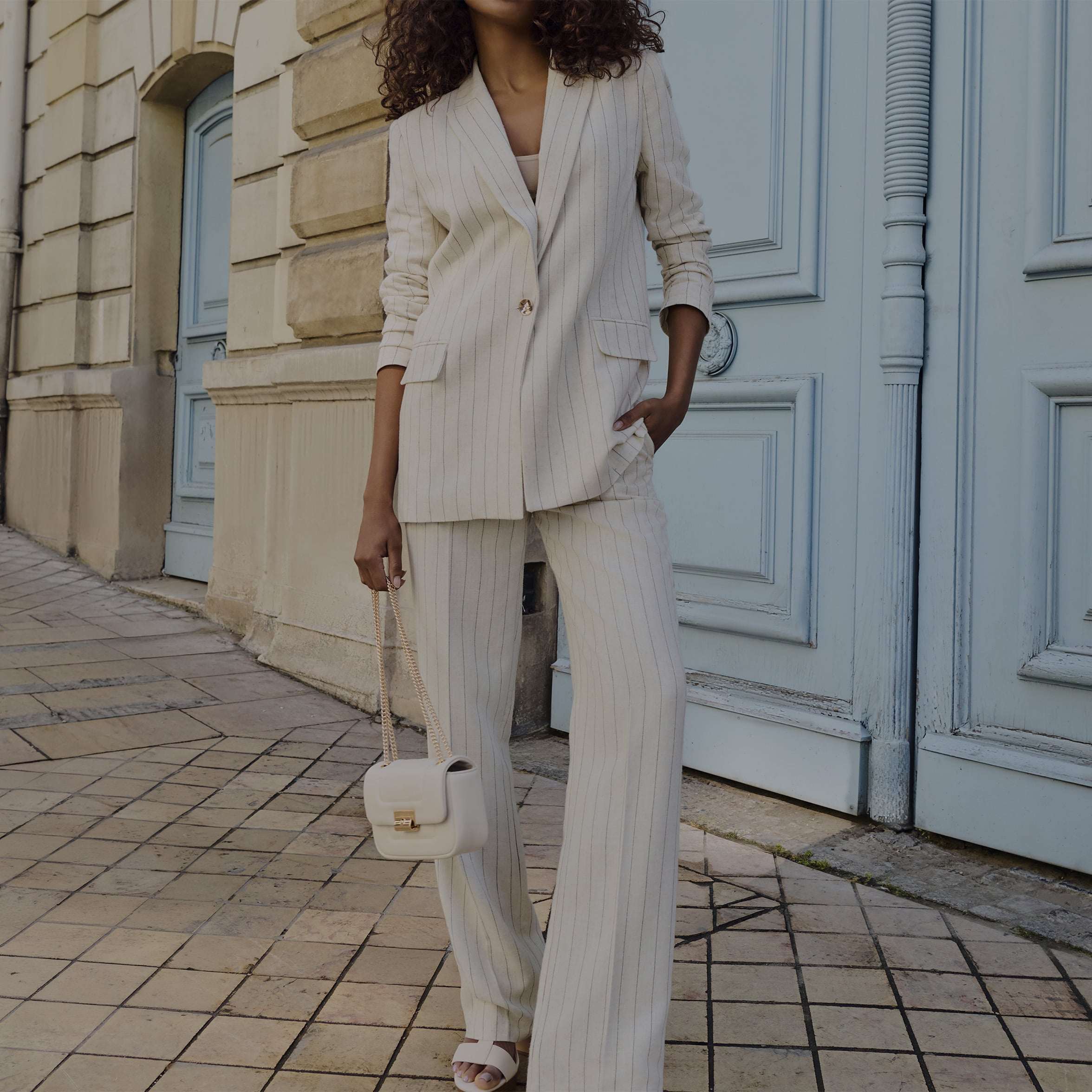 Tailleur-pantalon pour c&eacute;r&eacute;monie