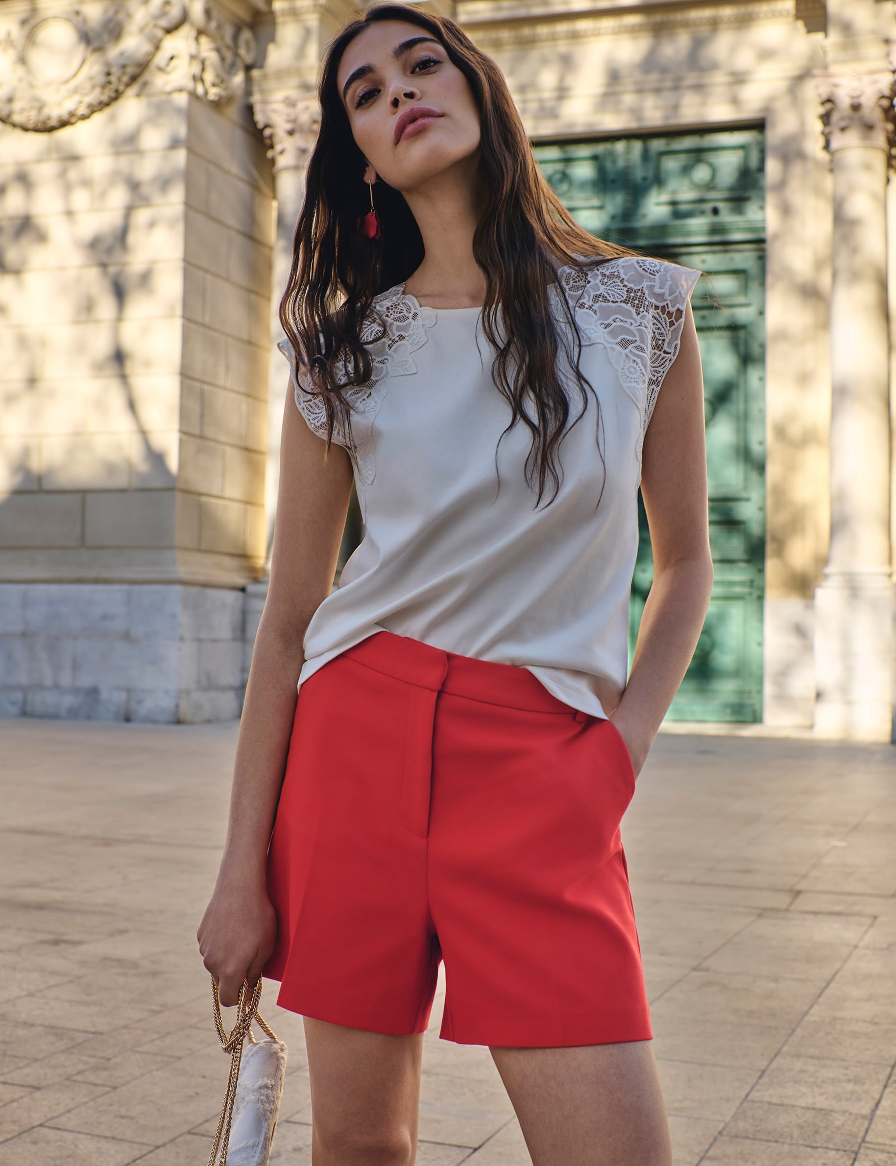 Short taille haute rouge vif femme