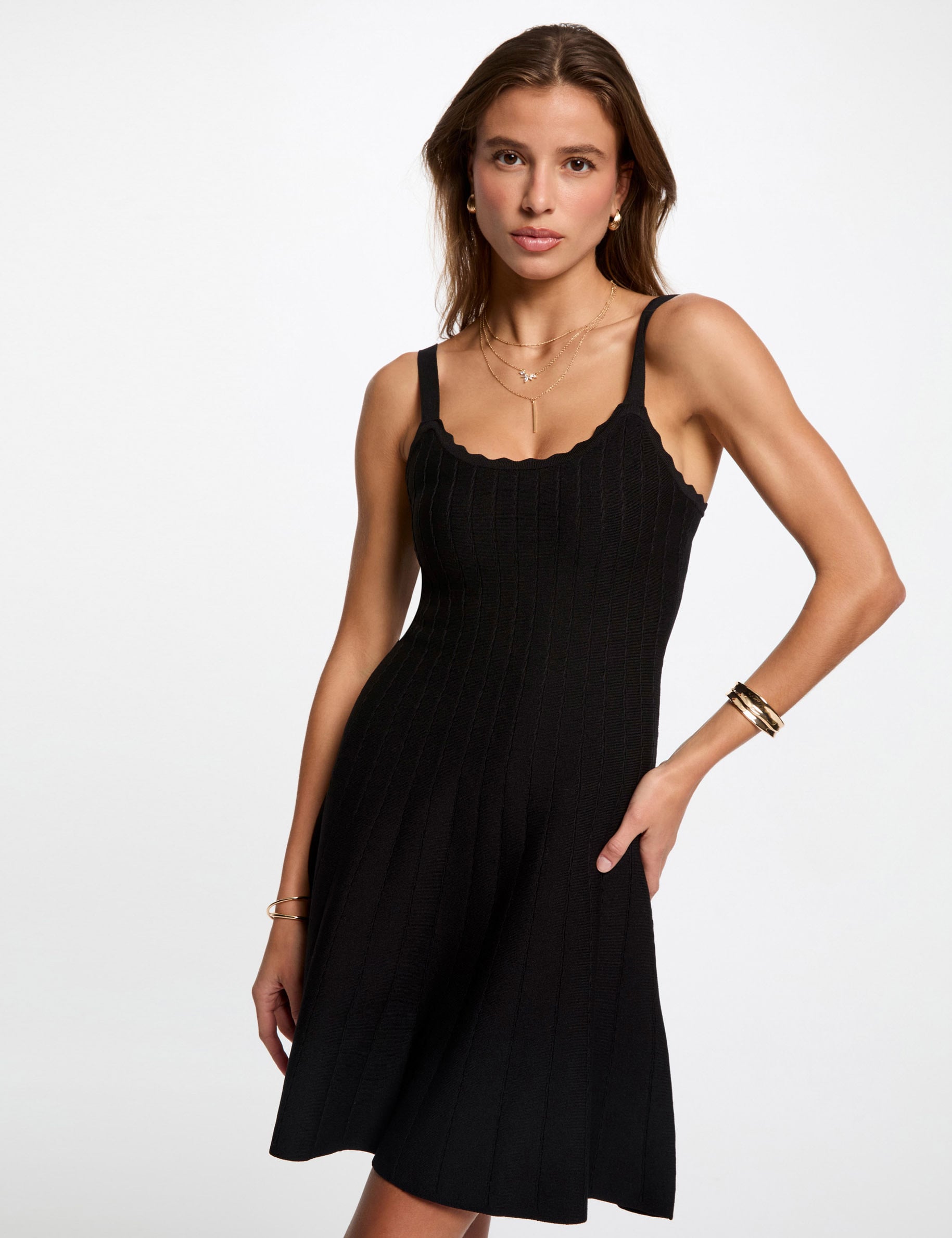 Robe tricot courte trap&egrave;ze noir femme