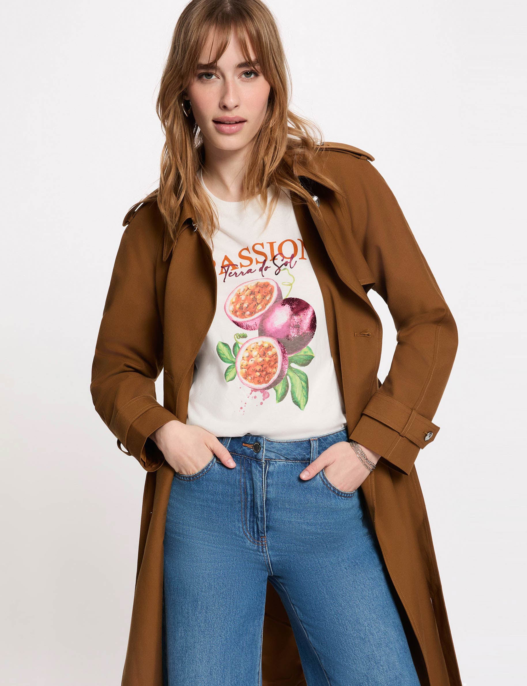 Trench long ceintur&eacute; camel femme