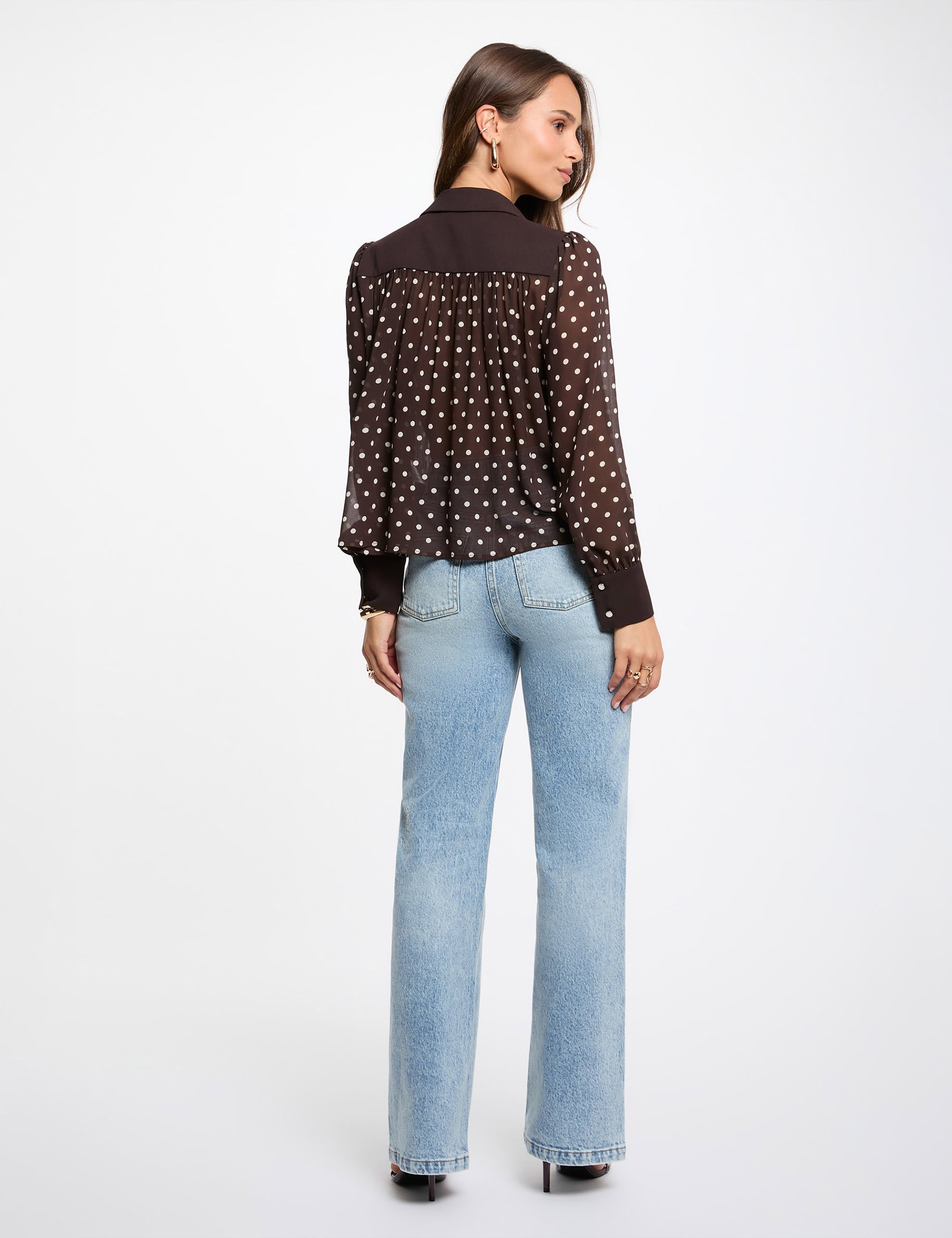 Chemise manches longues &agrave; pois marron fonc&eacute; femme