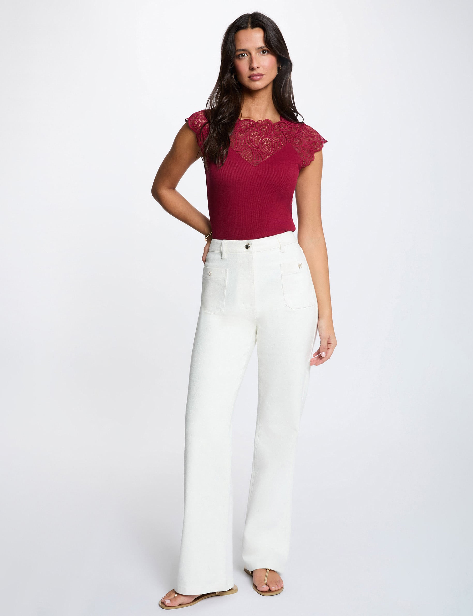 T shirt en dentelle col rond bordeaux femme