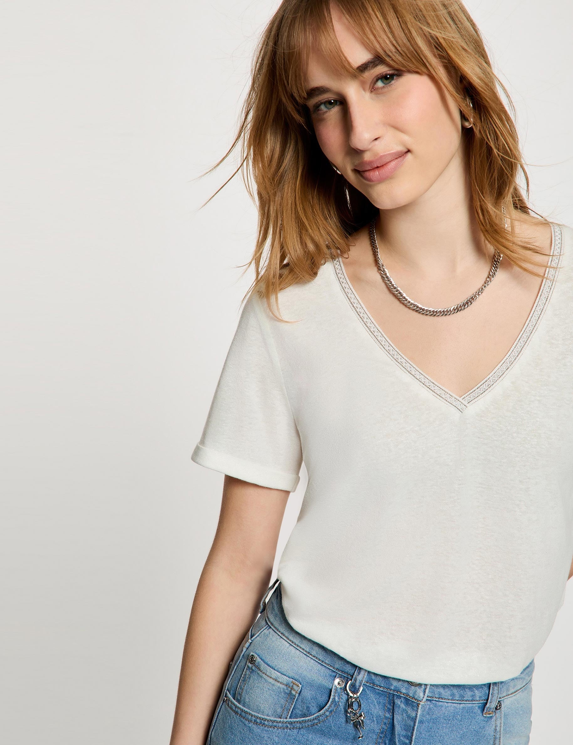 T-shirt col v perl&eacute; blanc femme