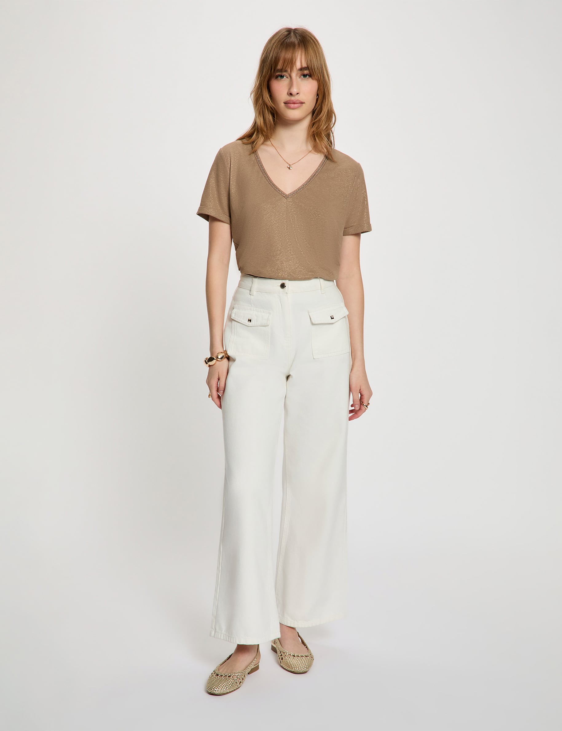T-shirt col v perl&eacute; taupe femme