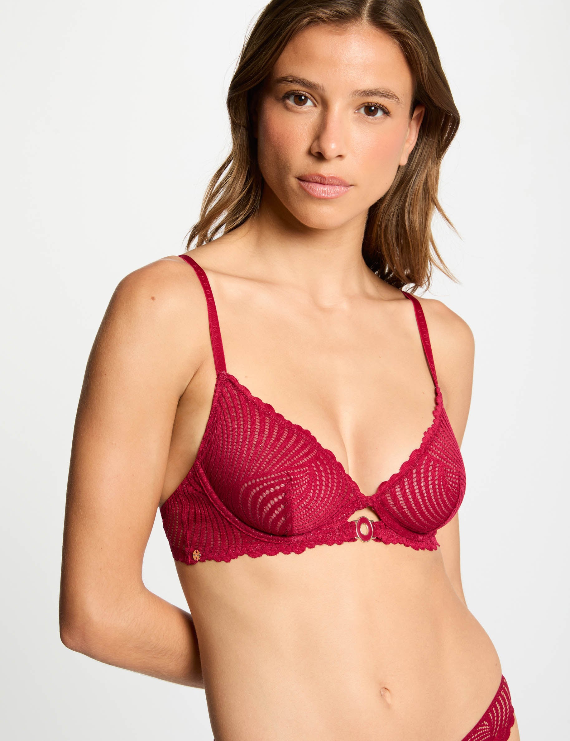 Soutien-gorge &agrave; armatures bordeaux femme