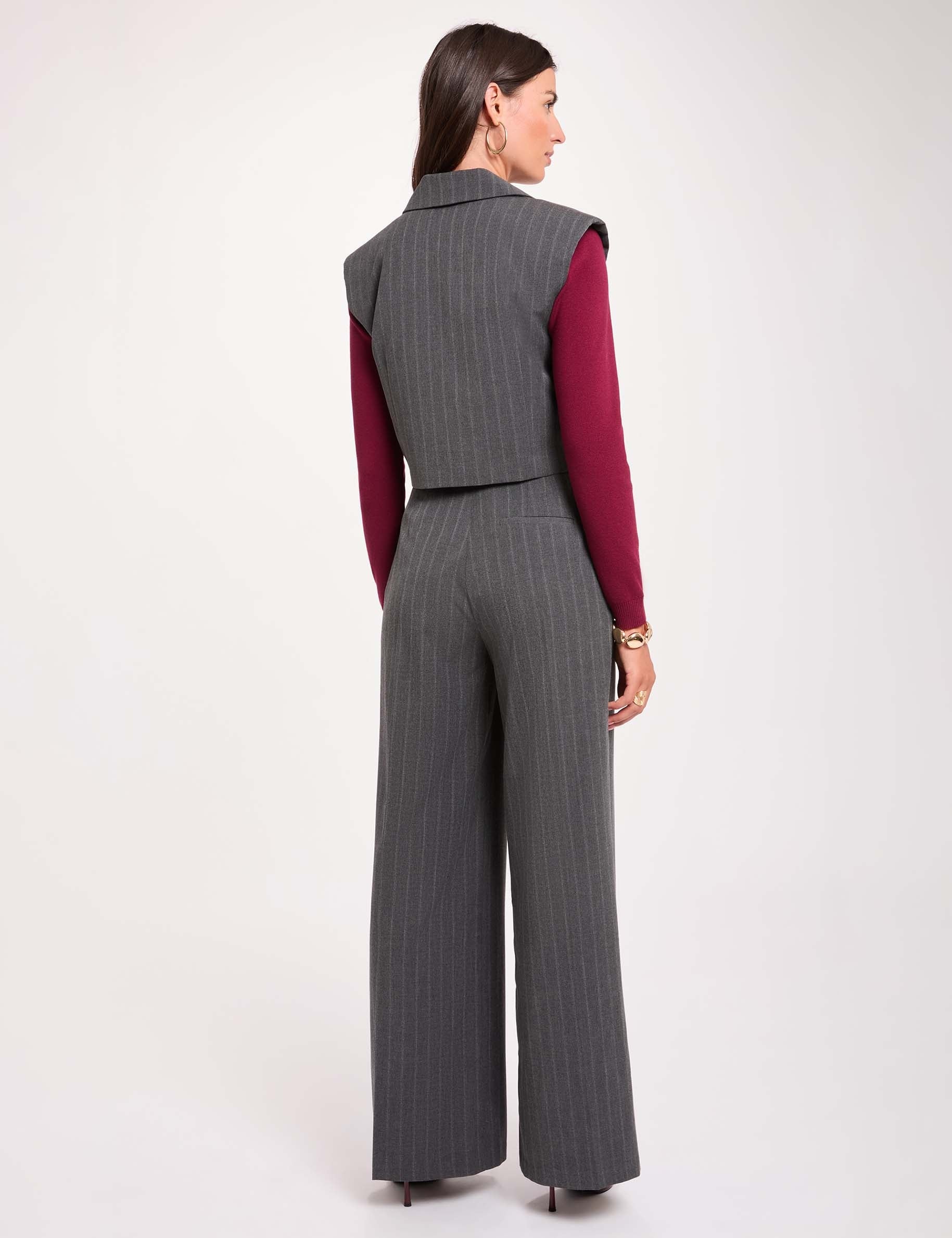 Gilet ray&eacute; sans manches denim gris fonce femme