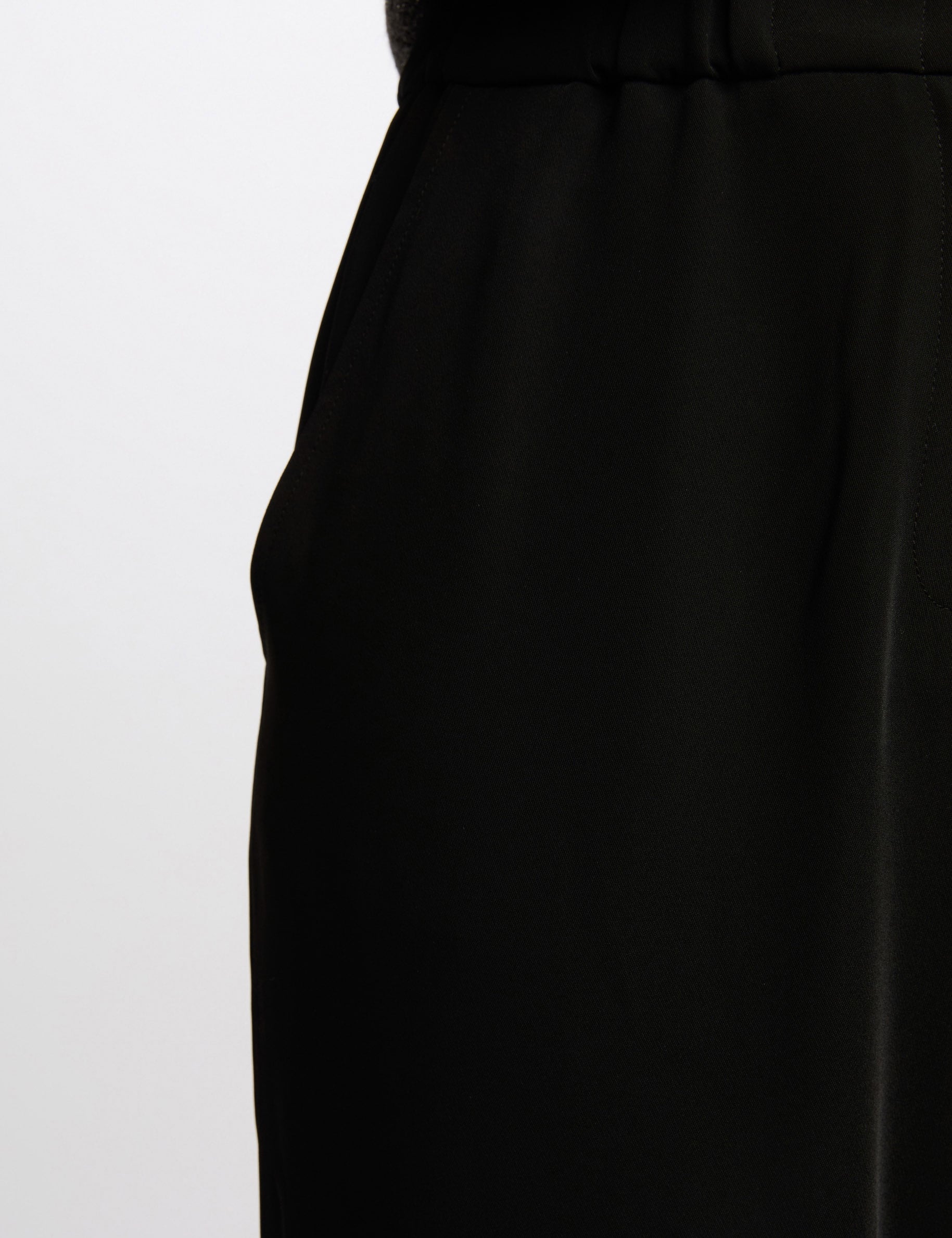 Pantalon large &agrave; fronces noir femme