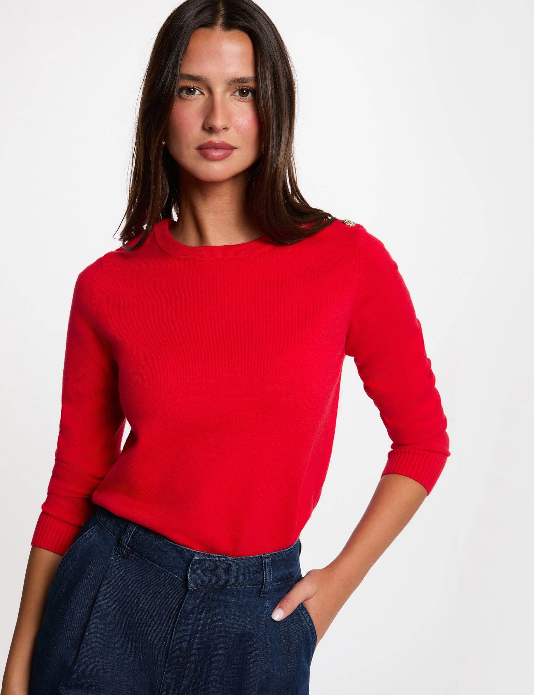 Pull col rond boutons rouge femme