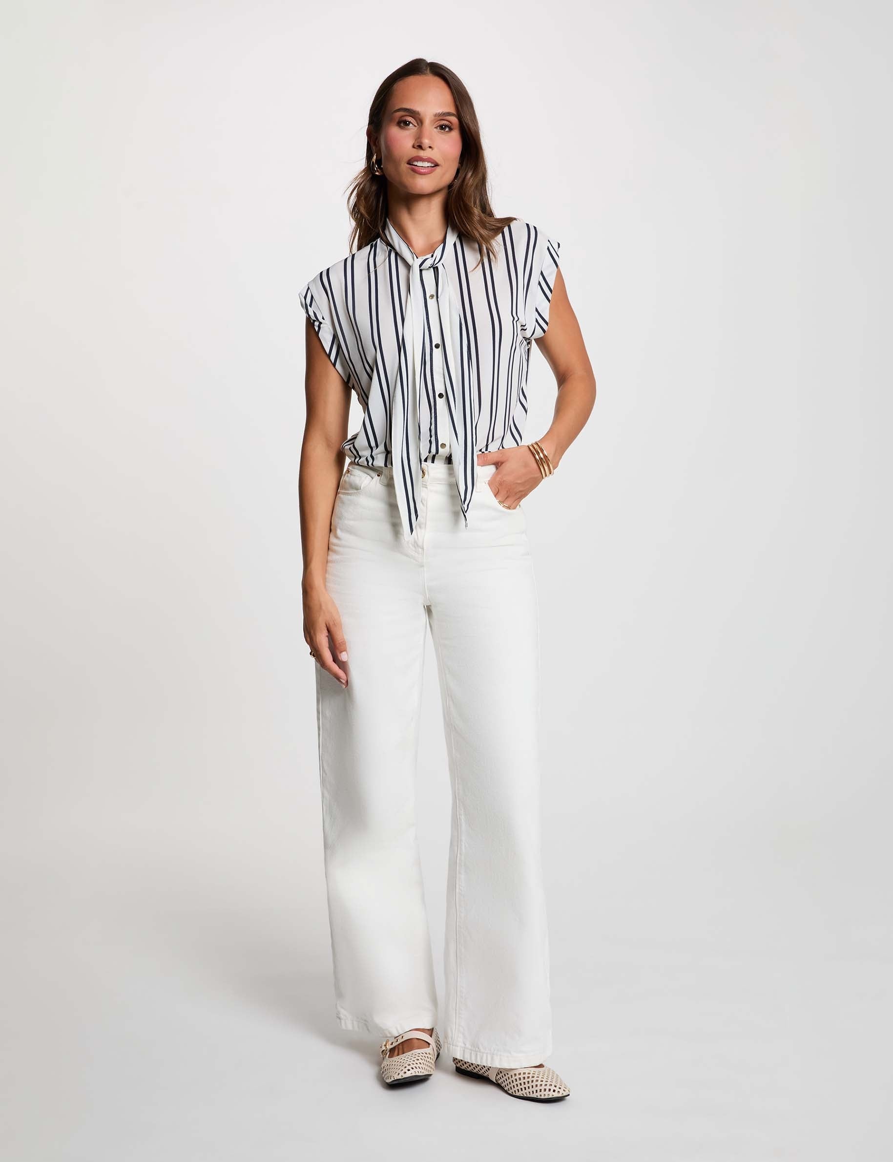 Chemise col lavalli&egrave;re blanc femme