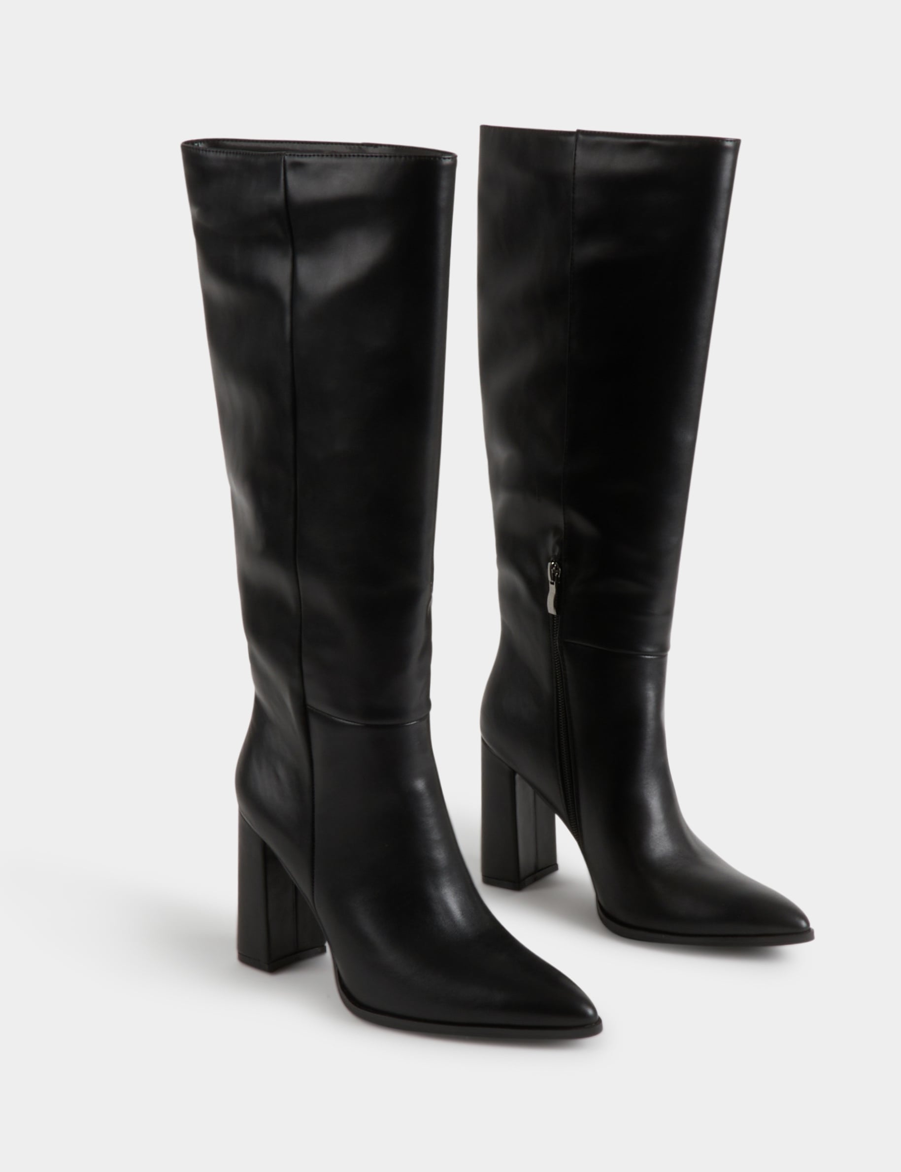 Bottes &agrave; talons et bouts pointus noir femme