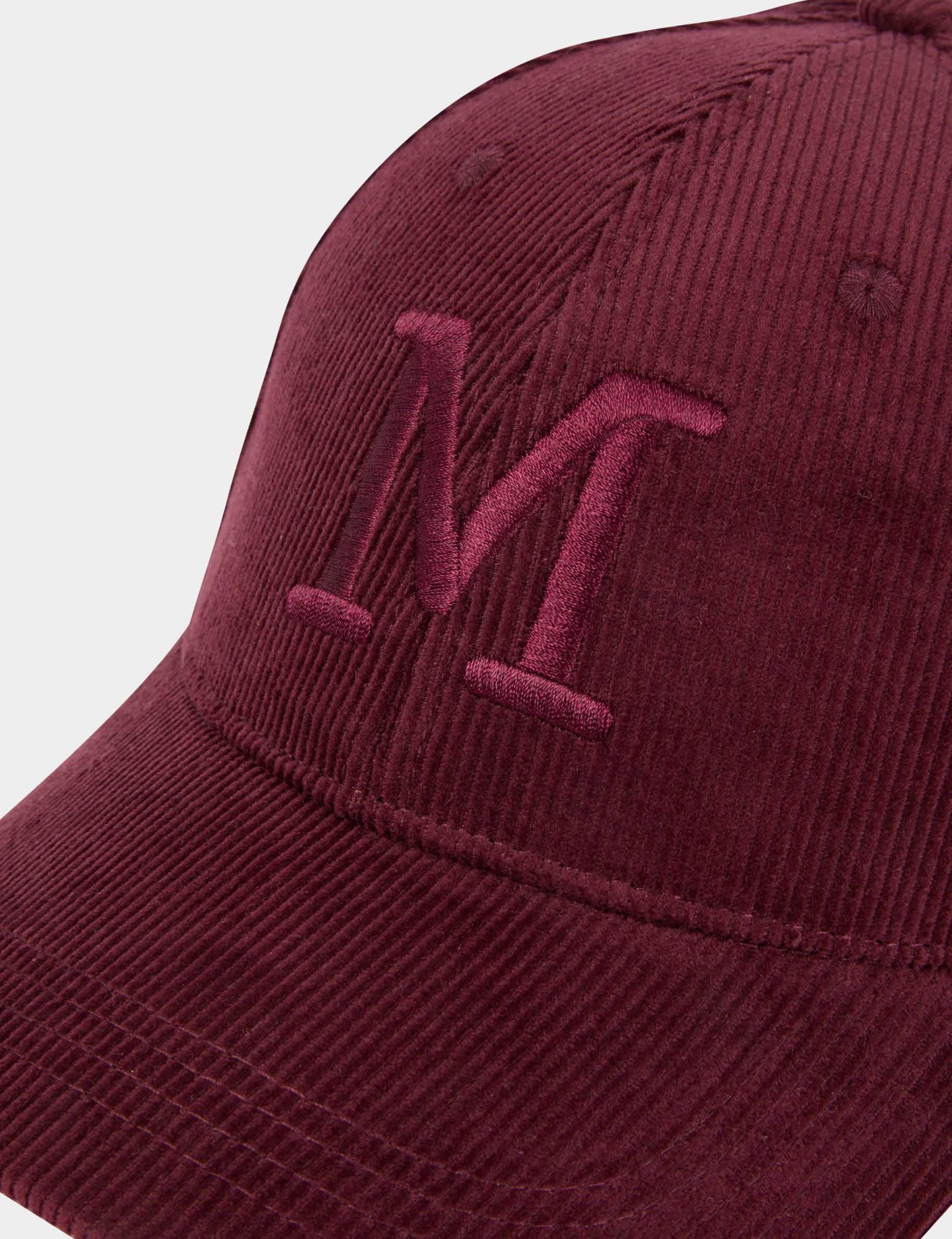 Casquette velours c&ocirc;tel&eacute; prune femme