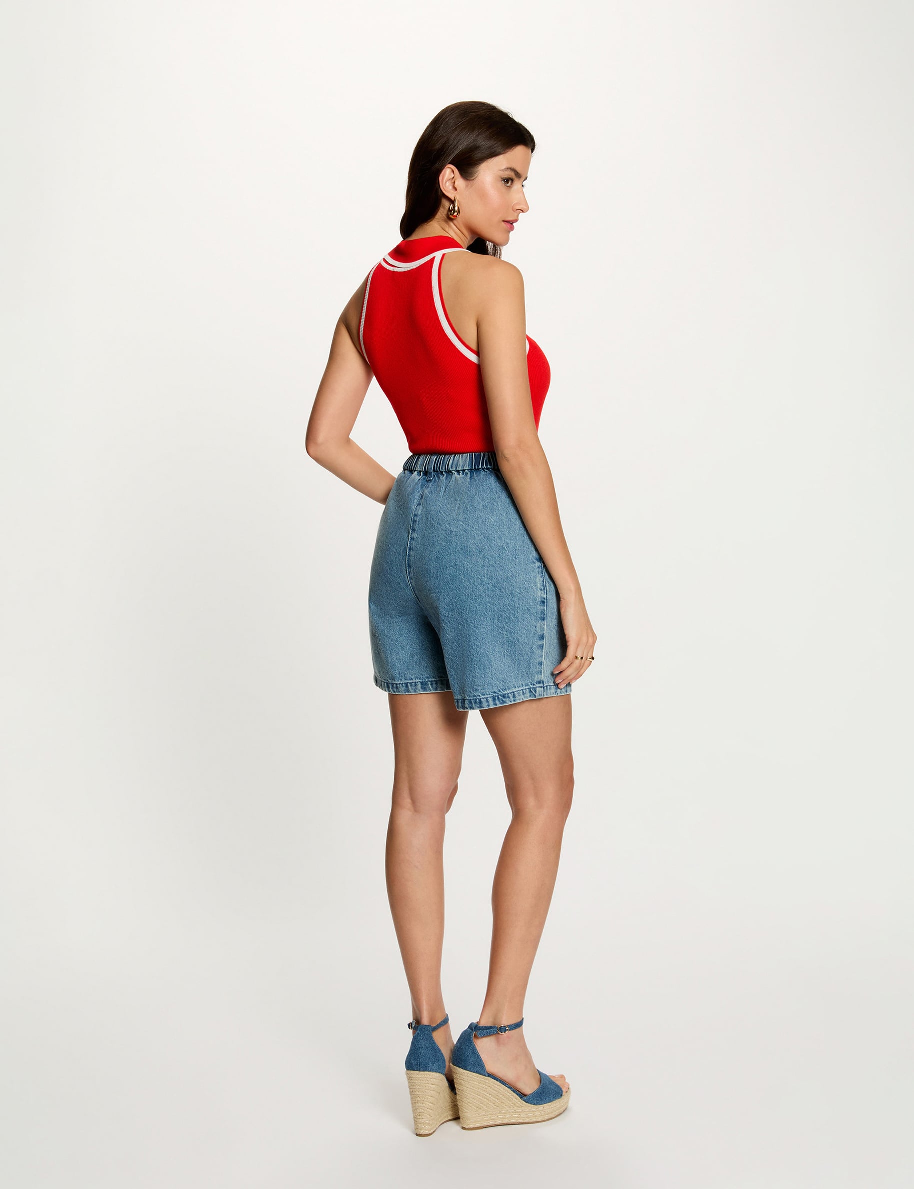 Pull ajust&eacute; col &agrave; revers rouge vif femme