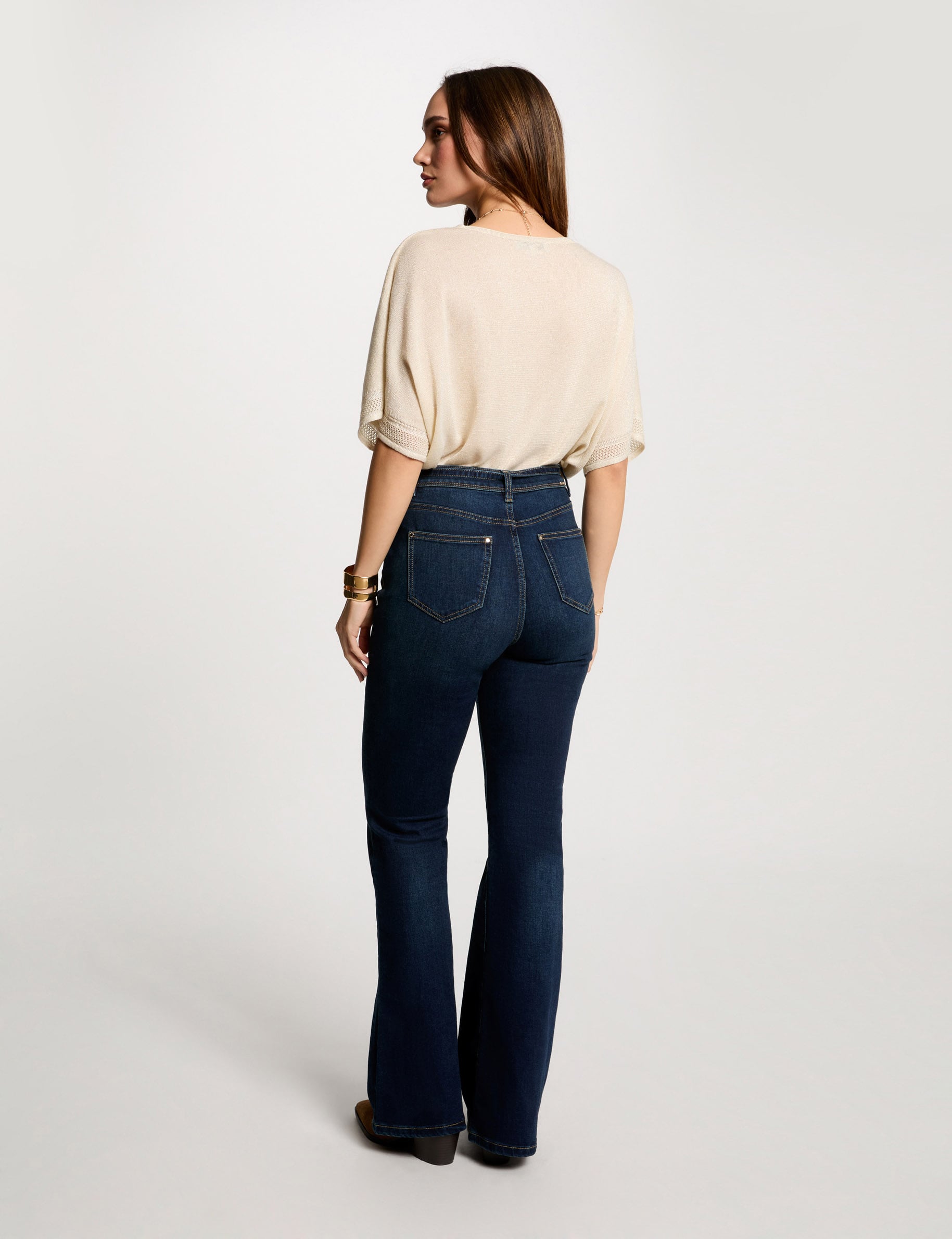Pull col en V manches courtes ivoire femme