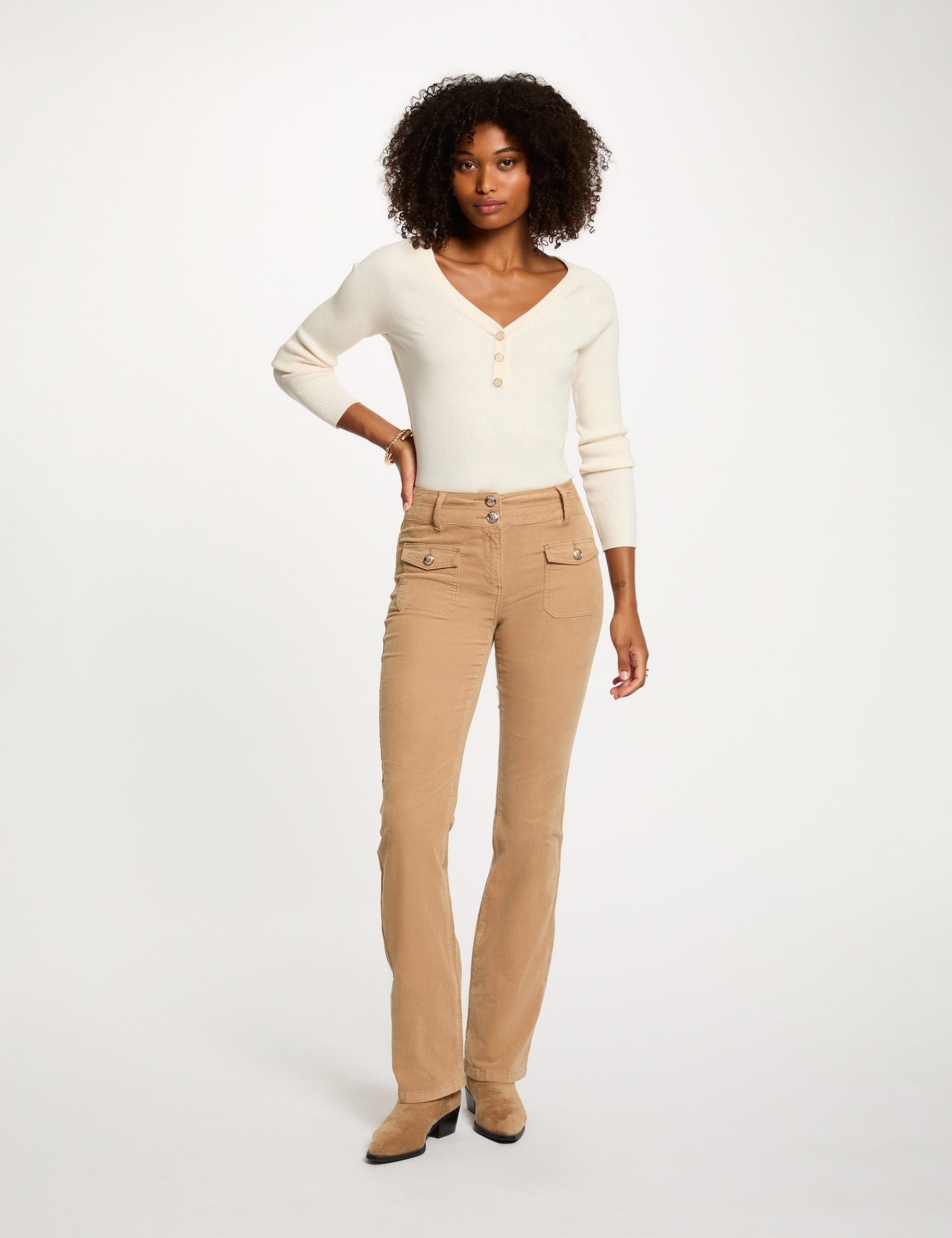 Pantalon ajust&eacute; velours sable femme