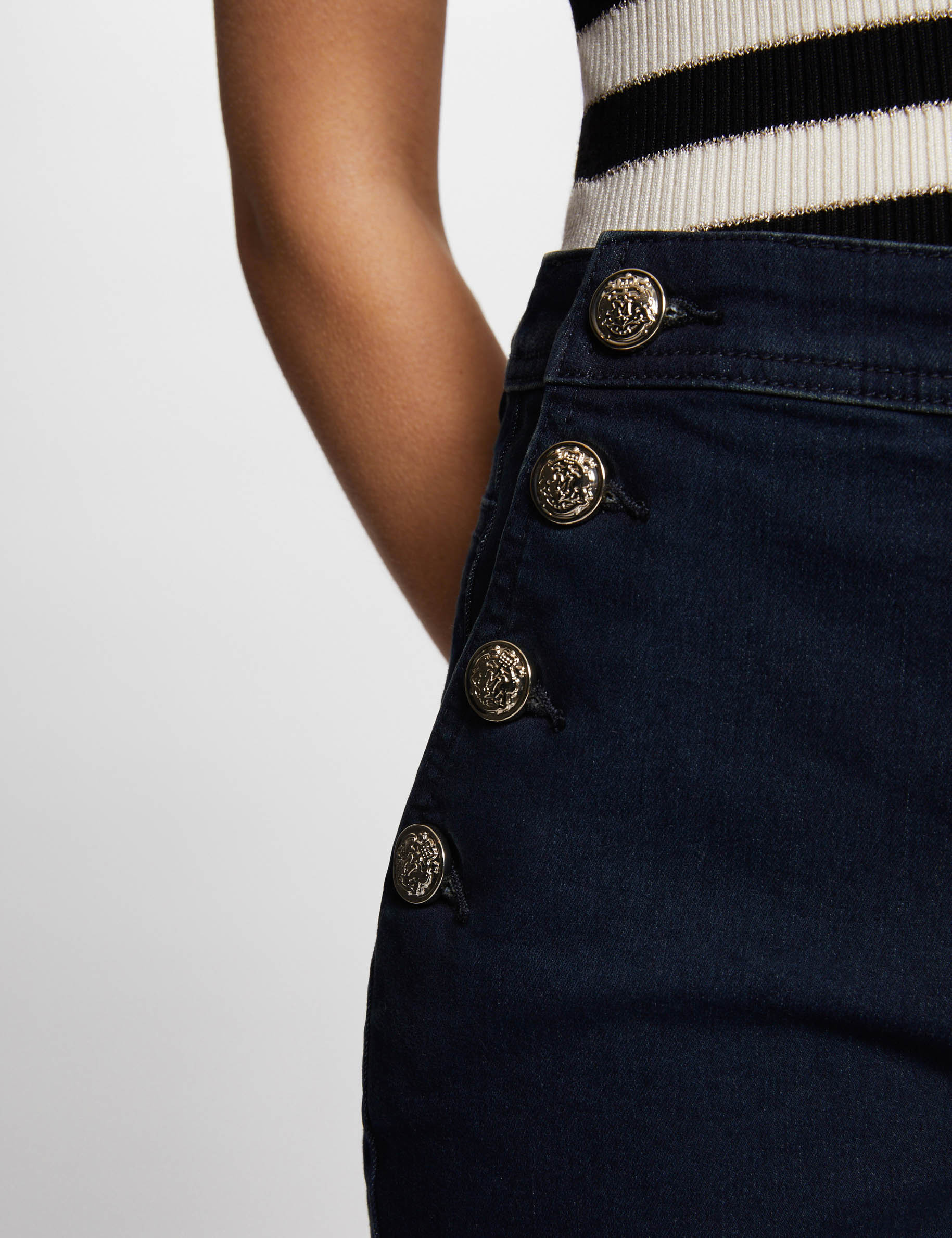 Short ajust&eacute; en jean denim brut femme