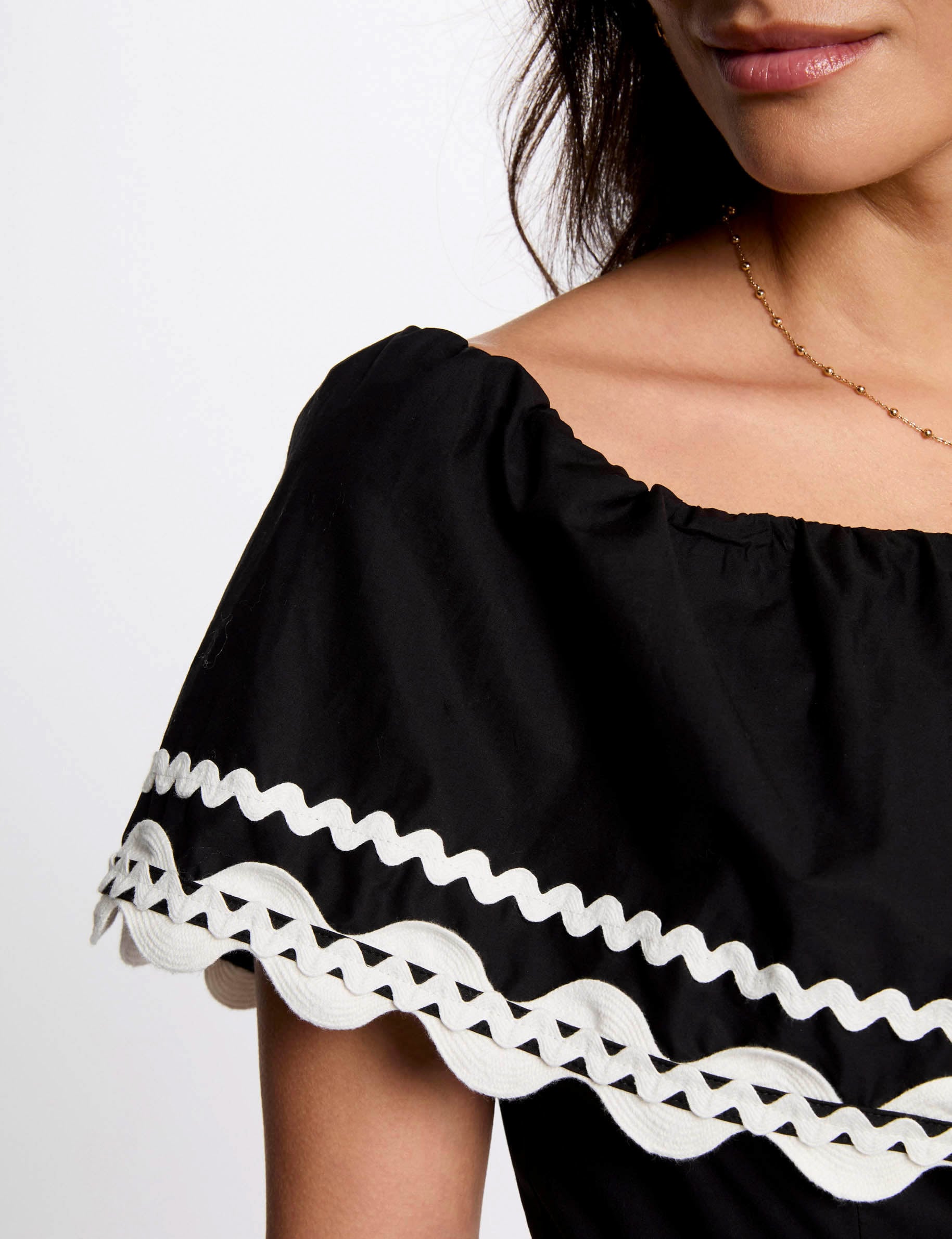 Robe courte trap&egrave;ze noir femme