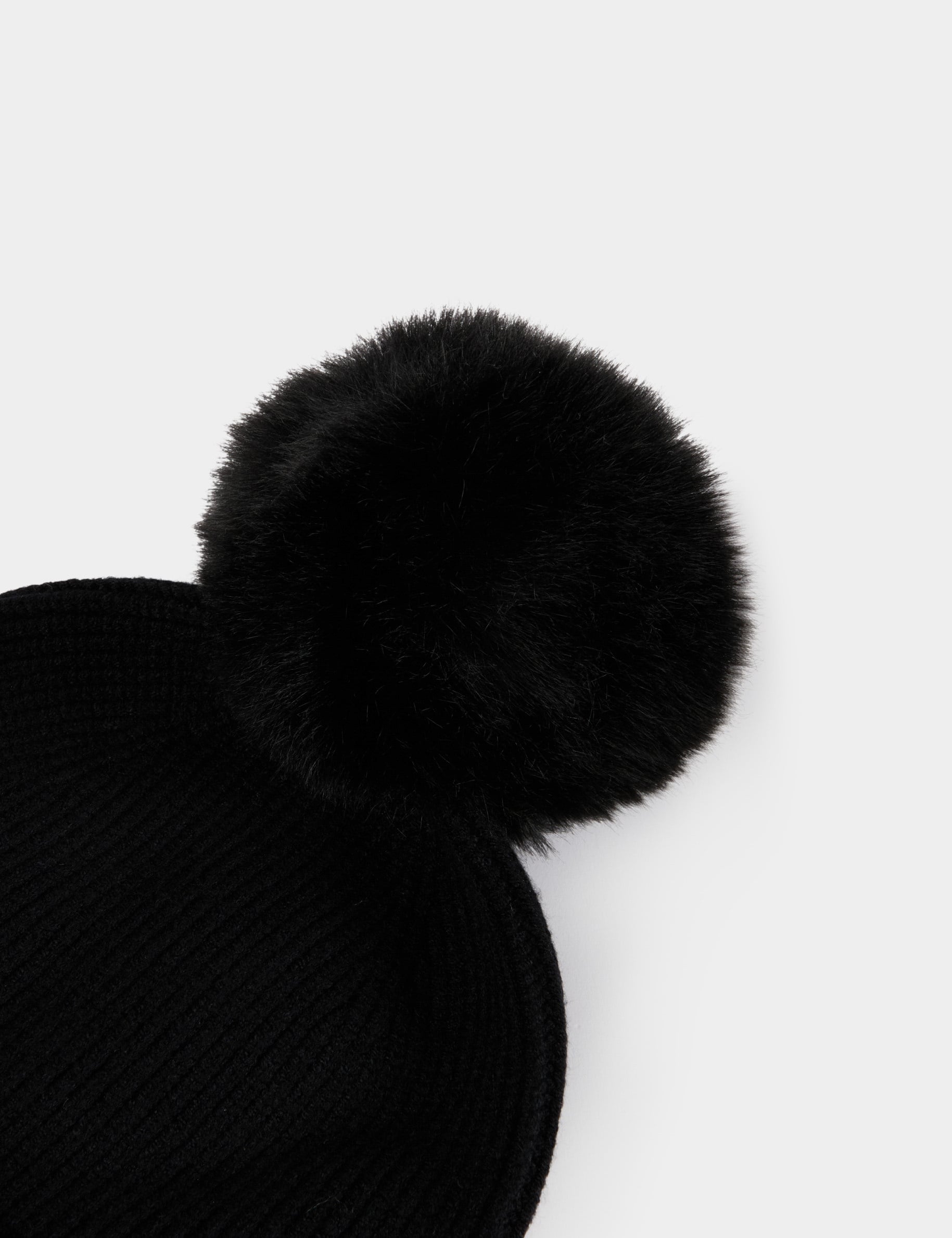 Bonnet &agrave; pompon noir femme