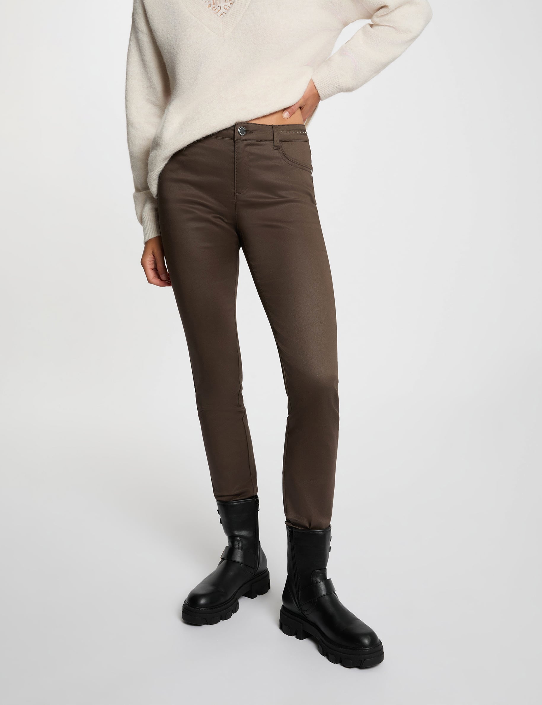 Pantalon slim enduit taupe femme