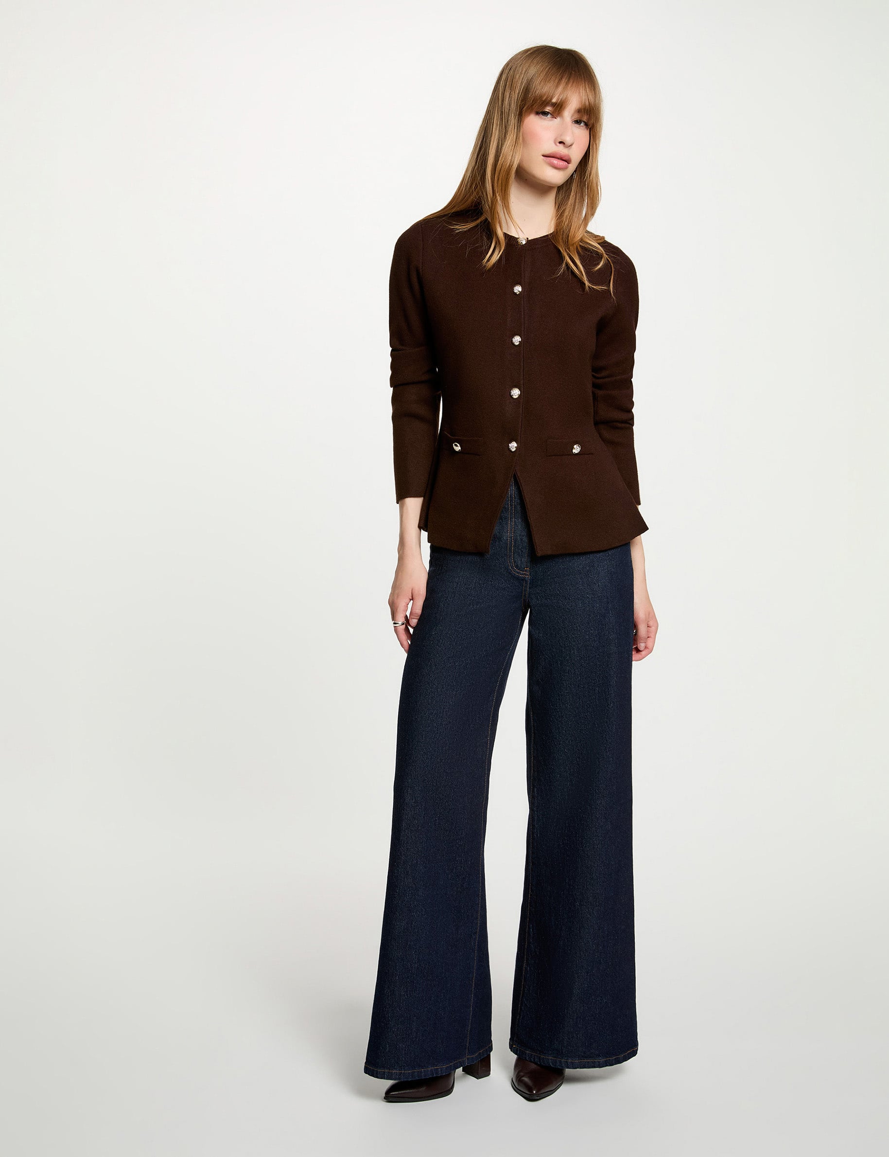 Gilet col rond marron fonc&eacute; femme