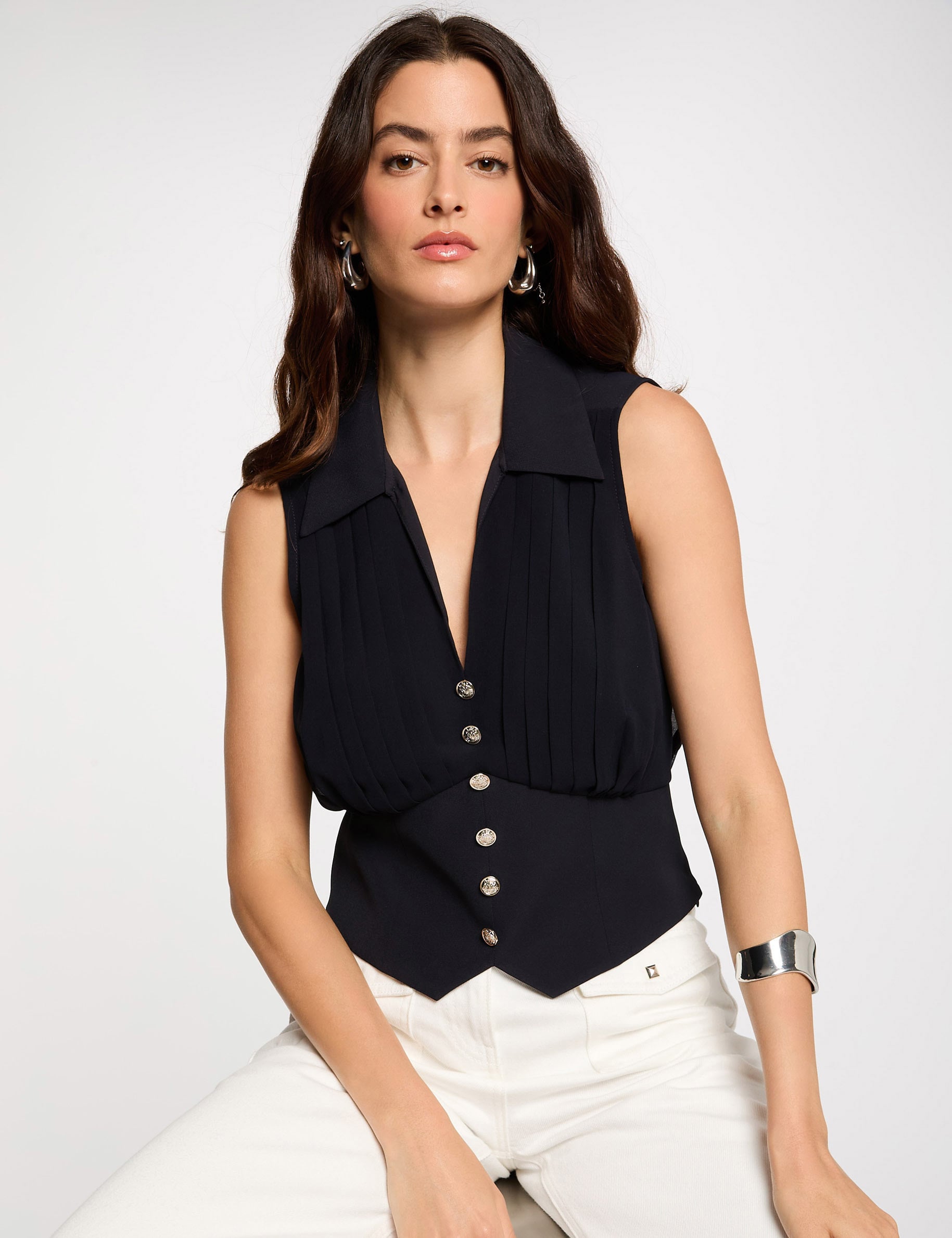 Top pliss&eacute; sans manches bleu marine femme