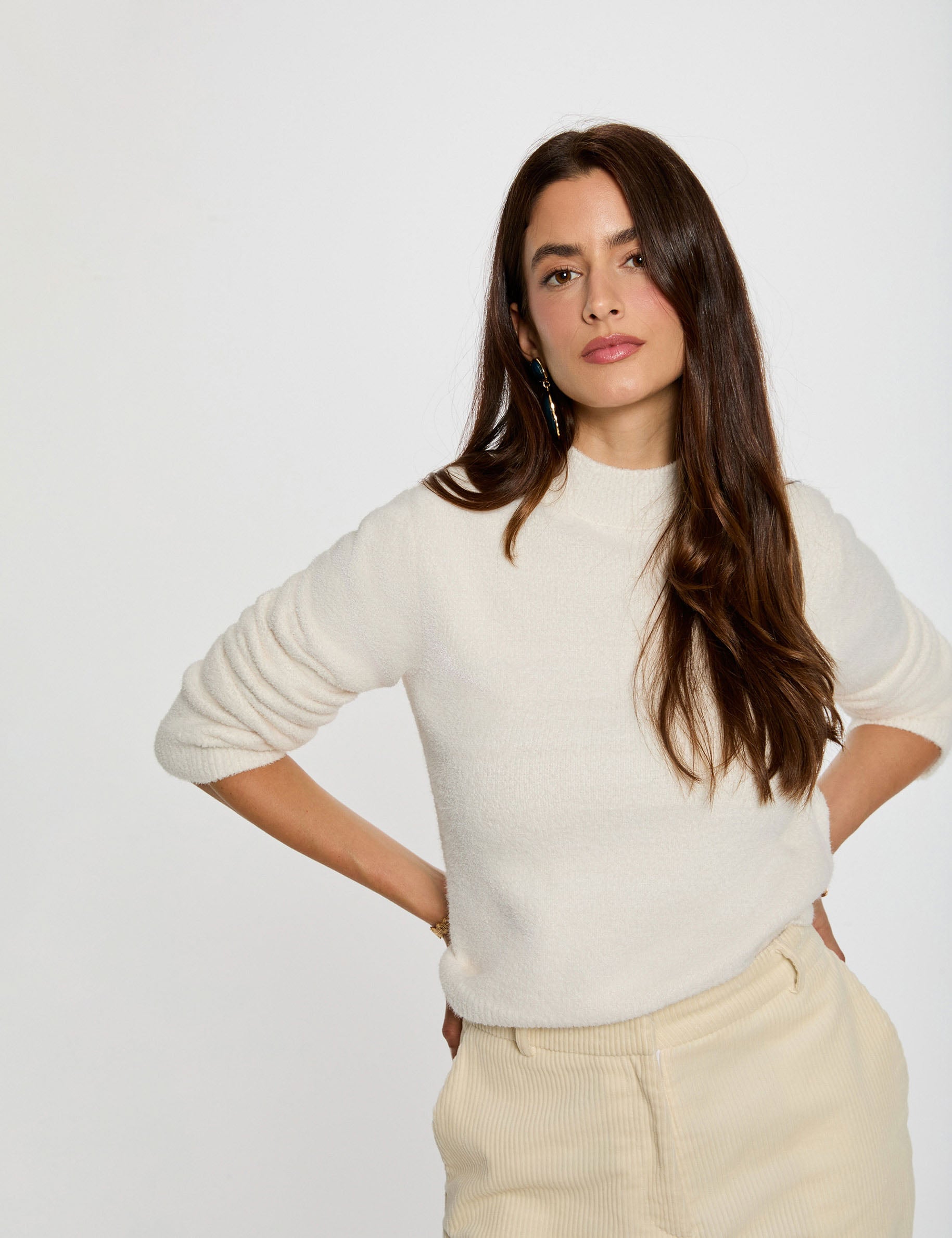 Pull col montant ajust&eacute; ivoire femme
