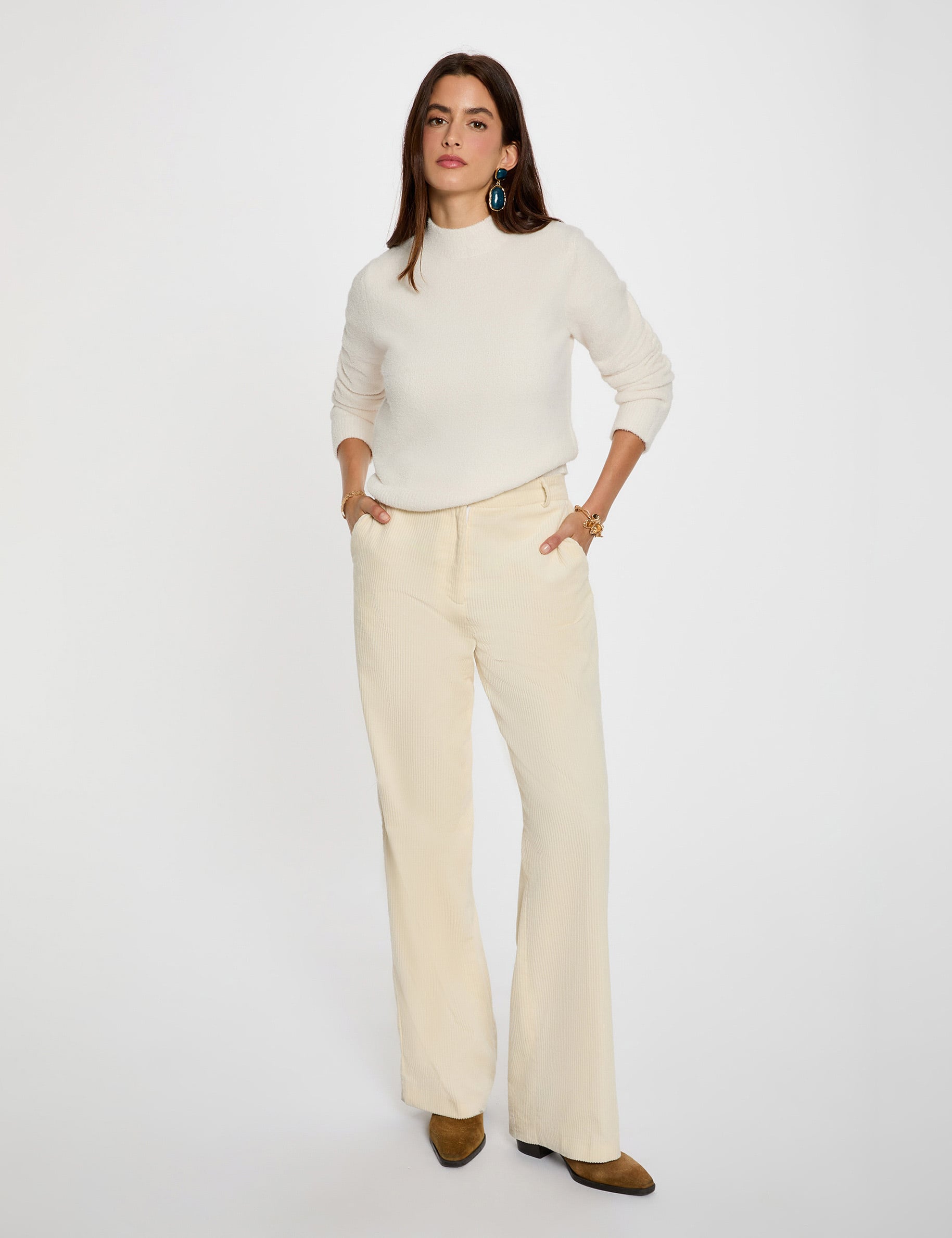 Pull col montant ajust&eacute; ivoire femme
