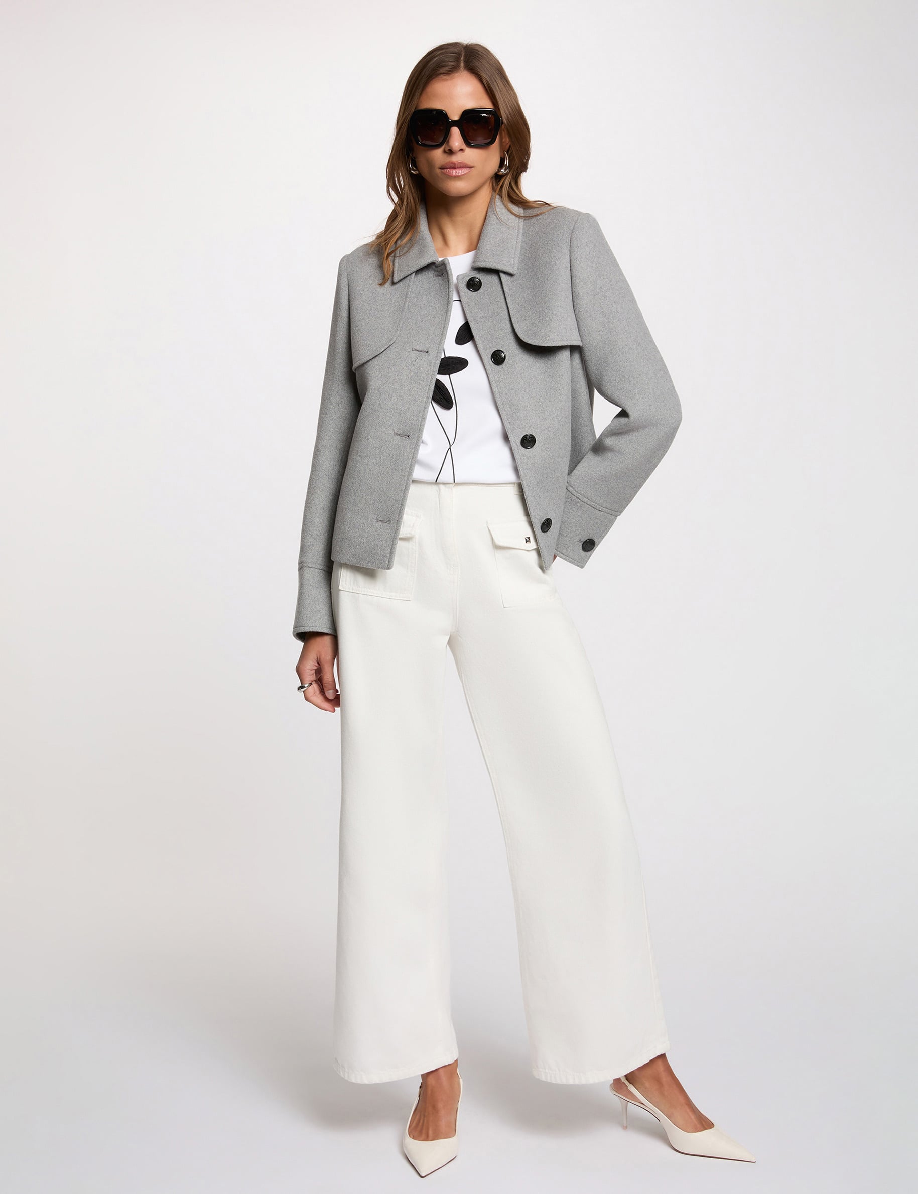 Manteau court ajust&eacute; gris moyen femme