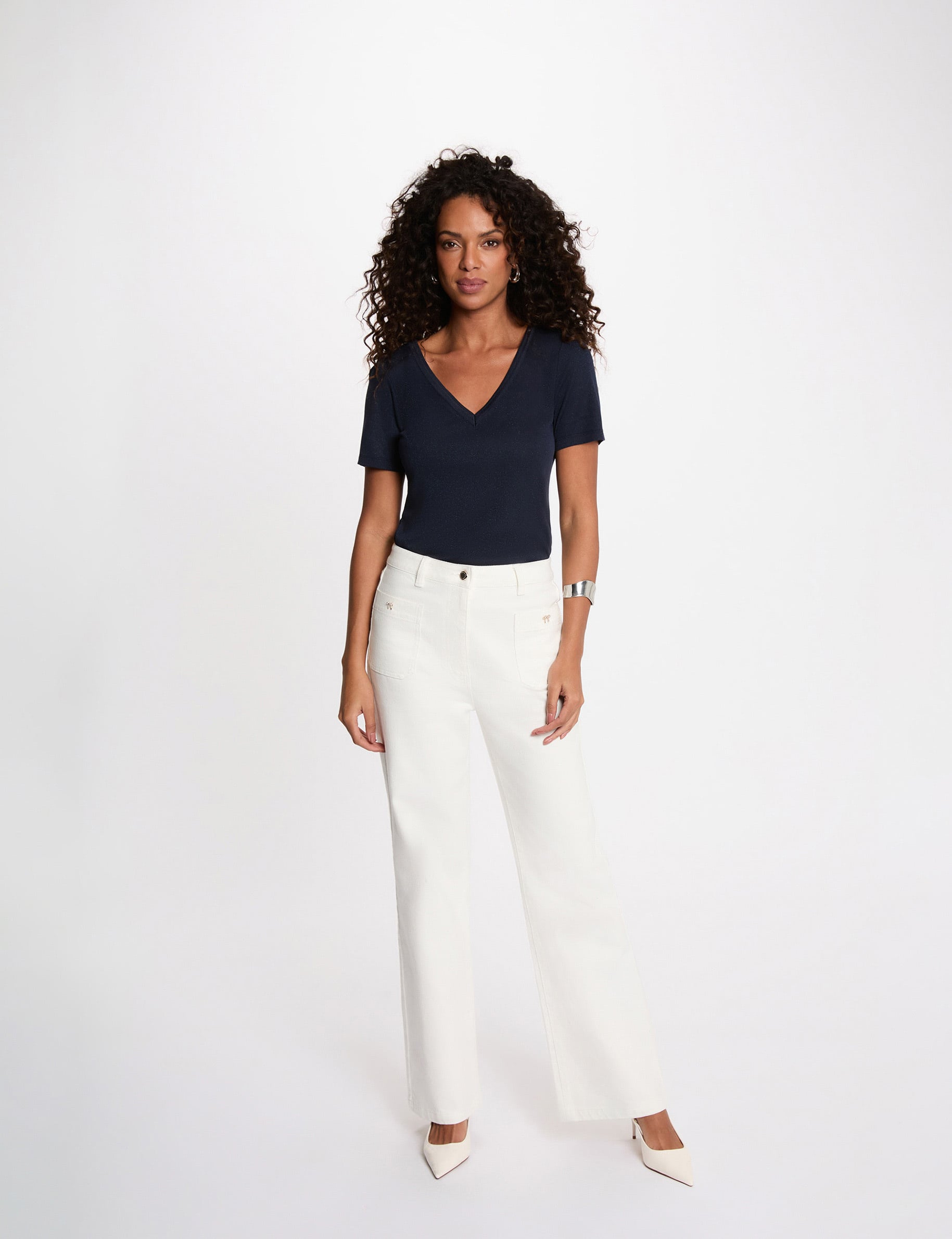 T-shirt cintr&eacute; col v bleu marine femme