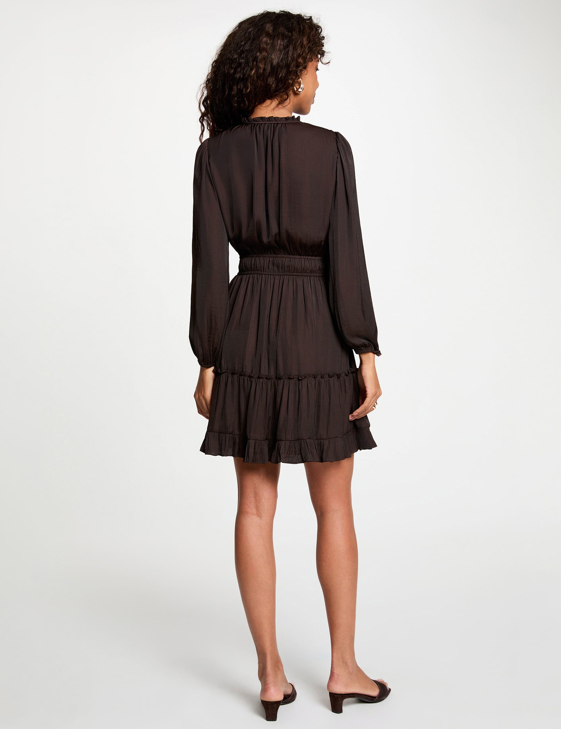 Robe satin manches longues marron fonc&eacute; femme