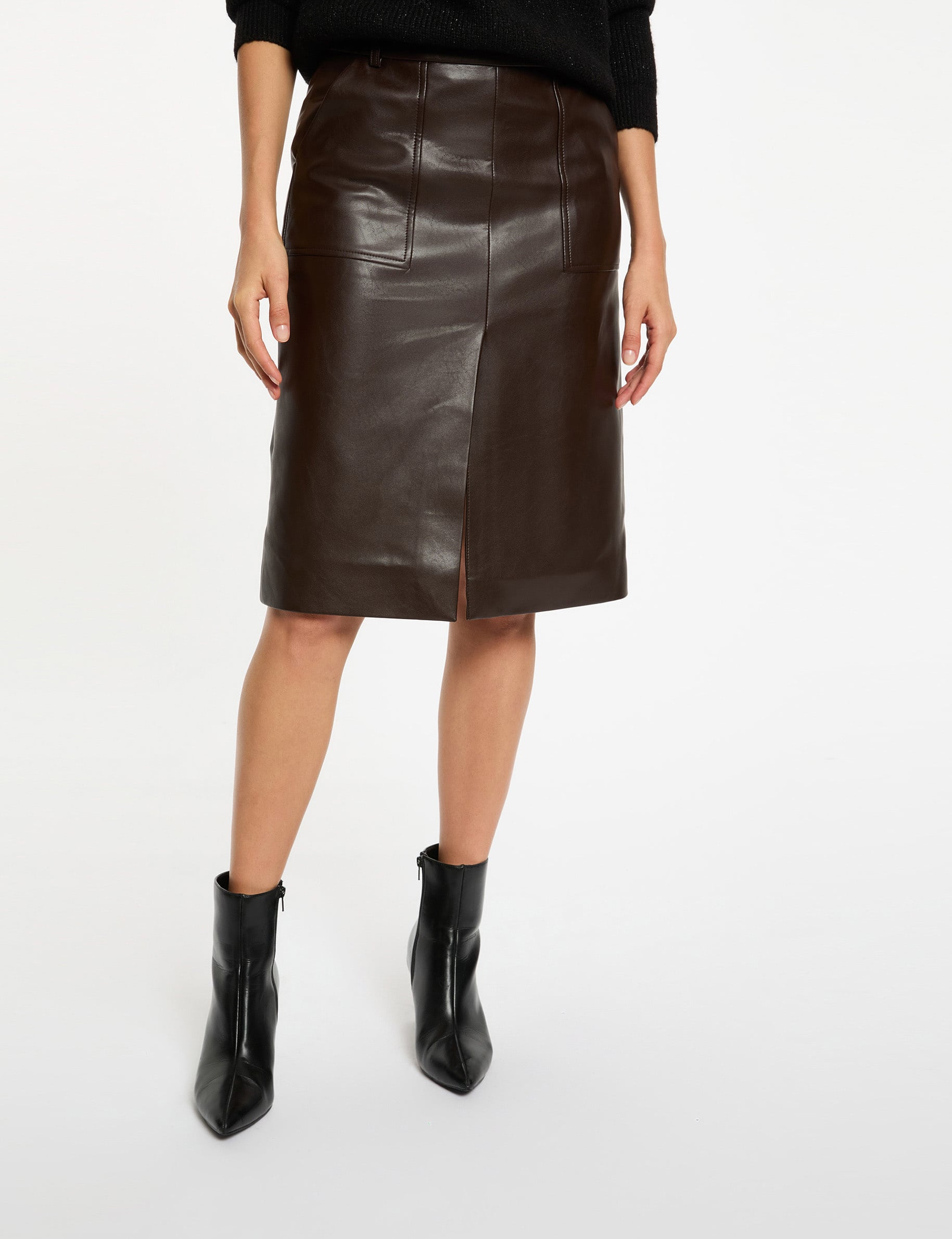 Jupe ajust&eacute;e simili cuir marron fonc&eacute; femme